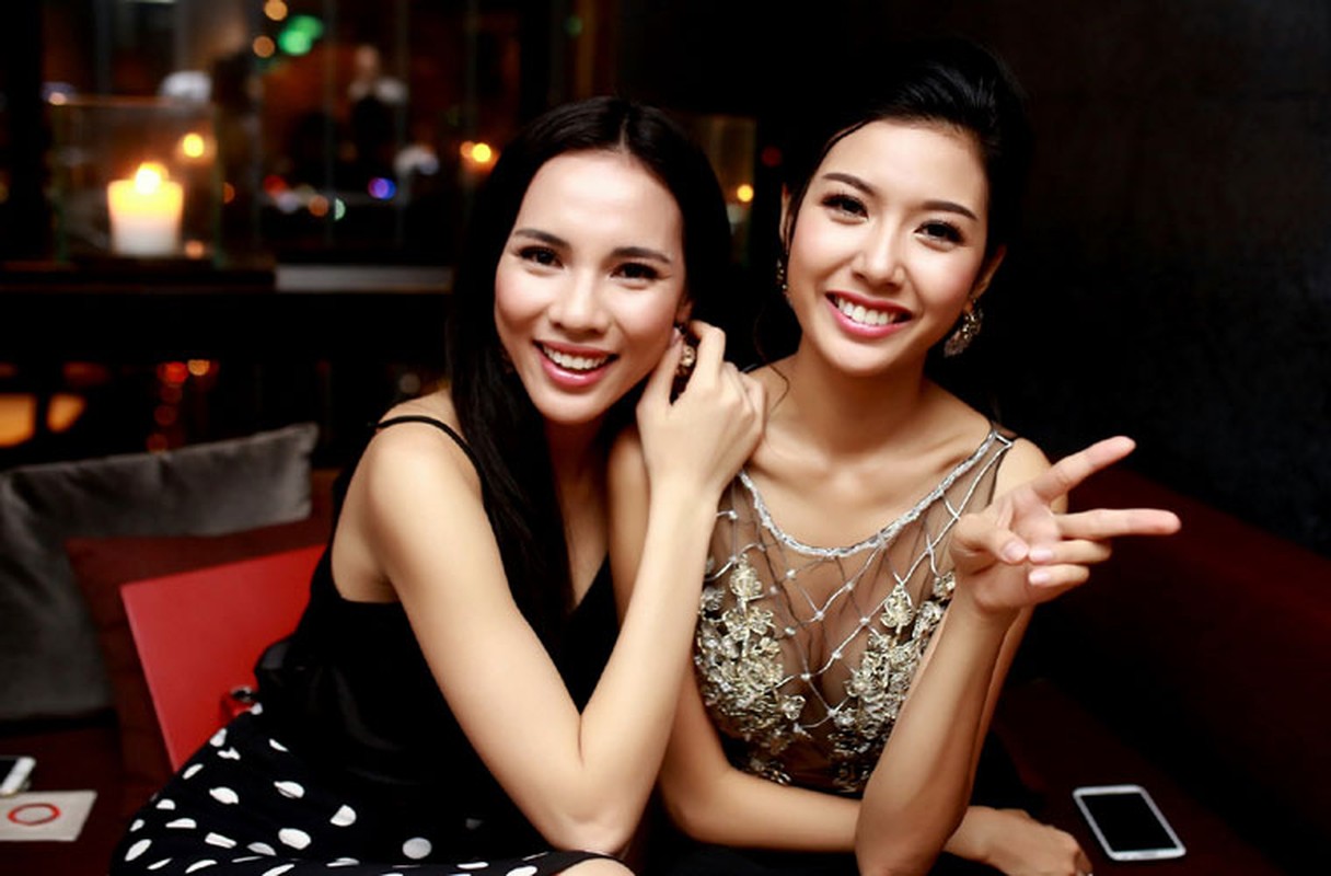 Top 3 Hoa khoi Ao dai do sac cung Miss World 2011-Hinh-13